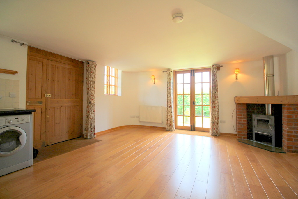 1 bed detached house to rent in The Old Sussex Stud - Property Image 5