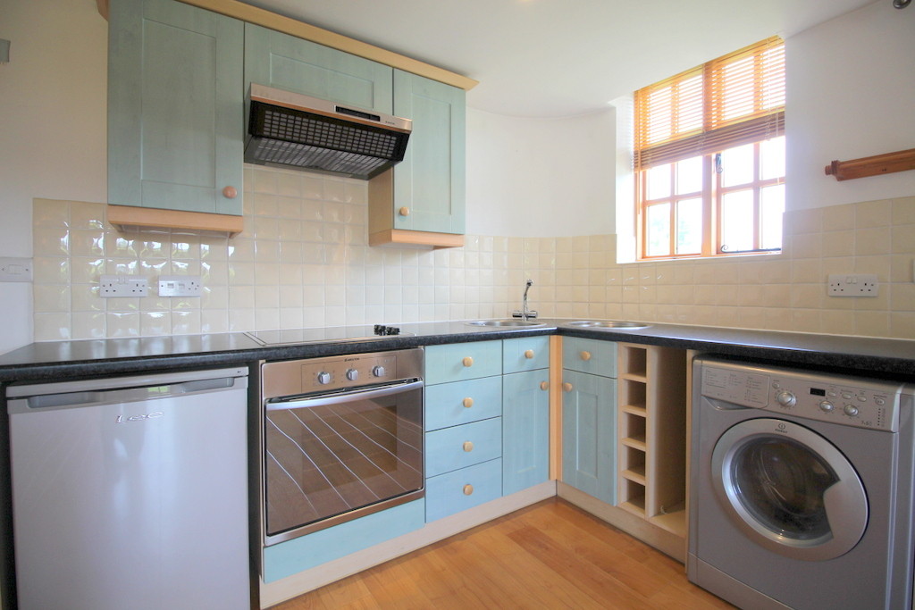1 bed detached house to rent in The Old Sussex Stud - Property Image 3