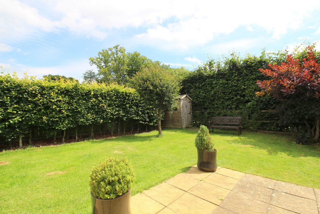 1 bed detached house to rent in The Old Sussex Stud - Property Image 7