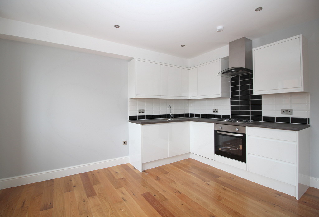 1 bed apartment to rent in Harrington House, Brighton Road, Horsham  - Property Image 2