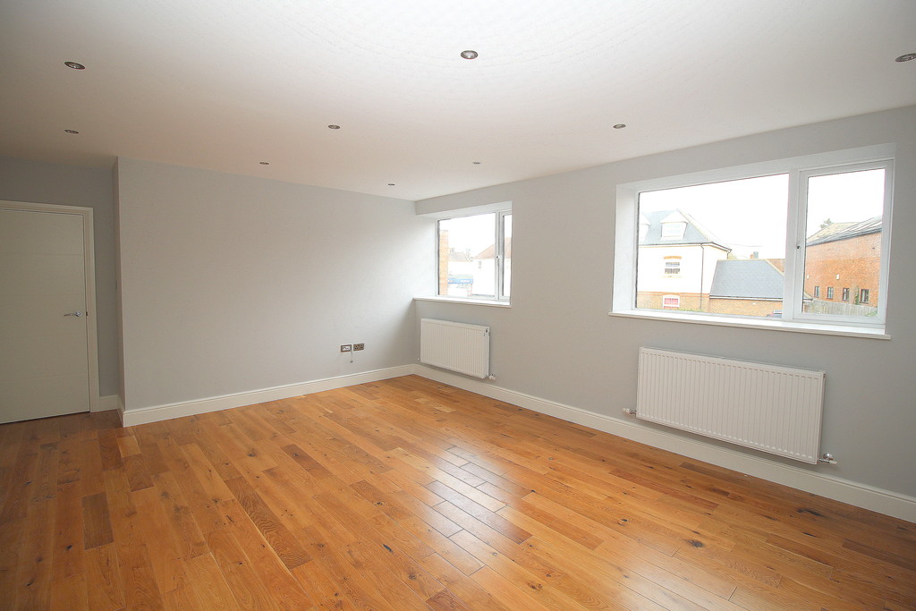 1 bed apartment to rent in Harrington House, Brighton Road, Horsham  - Property Image 3