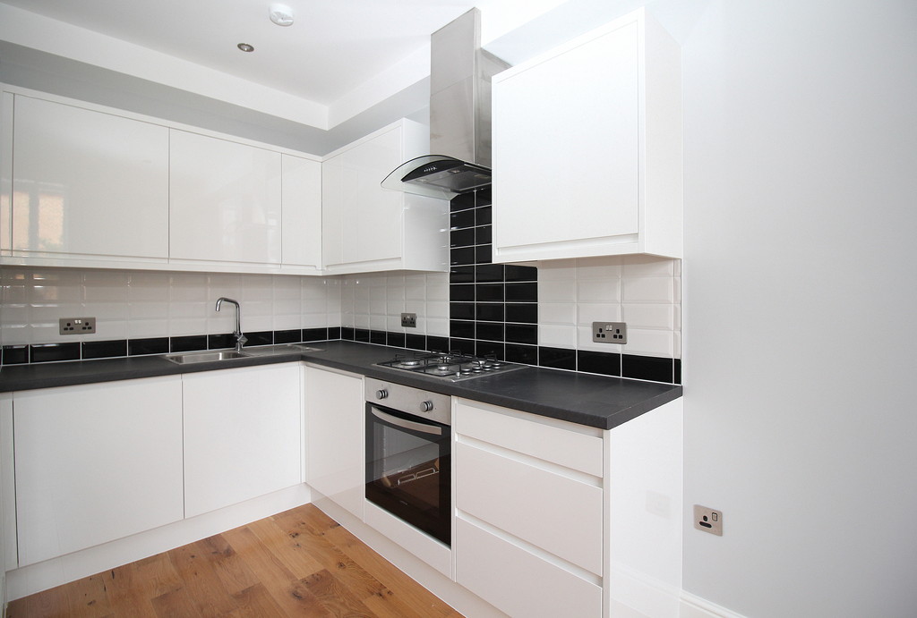1 bed flat to rent in Harrington House, Brighton Road, Horsham  - Property Image 5
