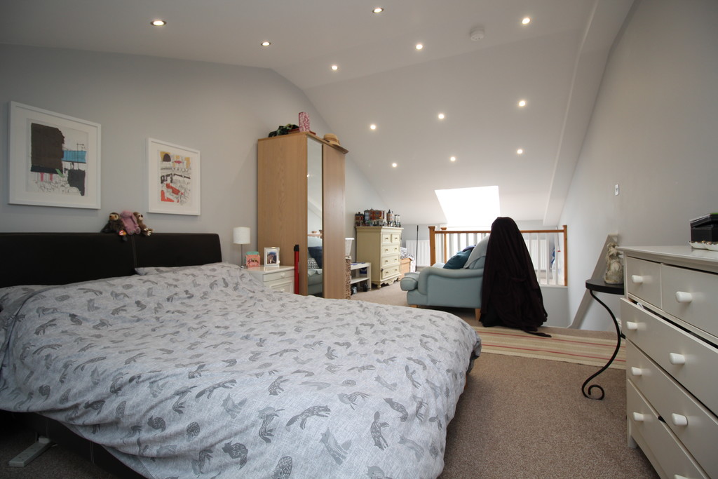 1 bed flat to rent in Harrington House, Brighton Road, Horsham  - Property Image 6