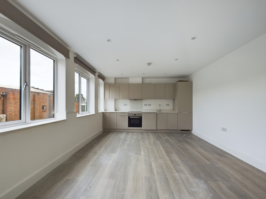 2 bed apartment to rent in Holmes Park, North Street, Horsham  - Property Image 3