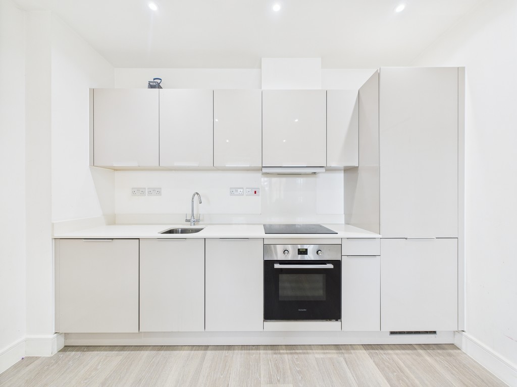 1 bed apartment to rent in Holmes Park, North Street, Horsham  - Property Image 2