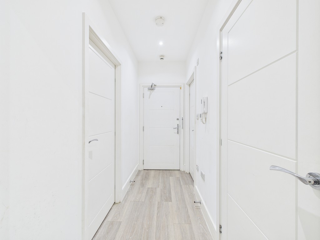 1 bed apartment to rent in Holmes Park, North Street, Horsham  - Property Image 6
