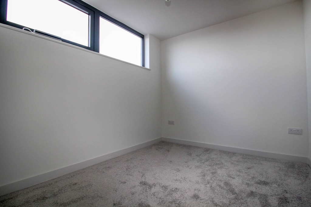 3 bed apartment to rent in Prewetts Mill, Mill Bay Lane, Horsham - Property Image 10