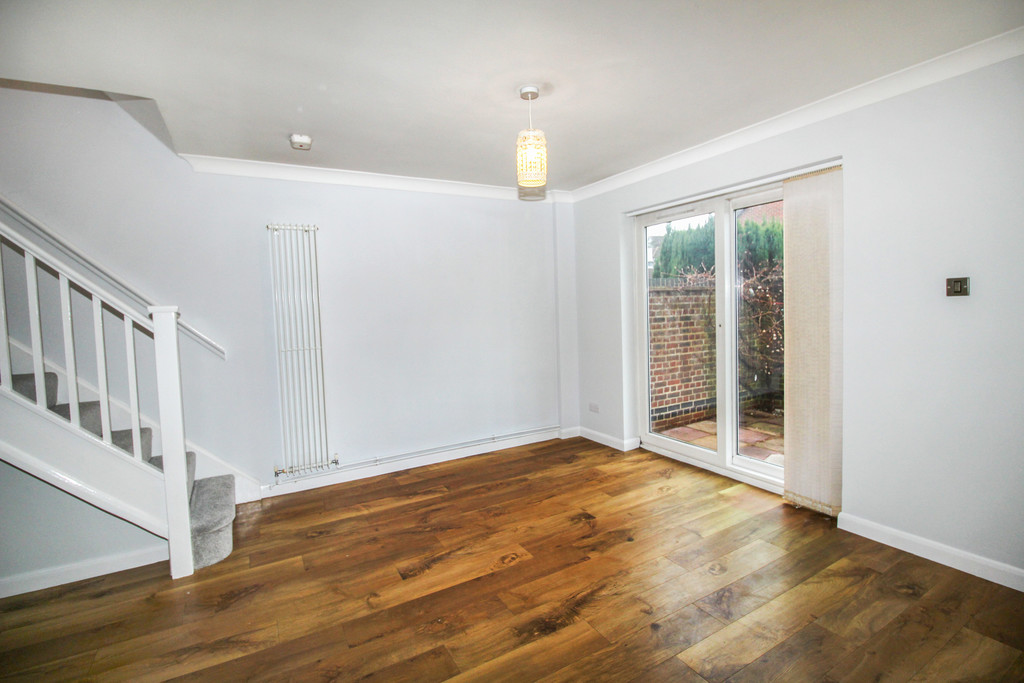 1 bed end of terrace house to rent in Wordsworth Place, Horsham  - Property Image 2