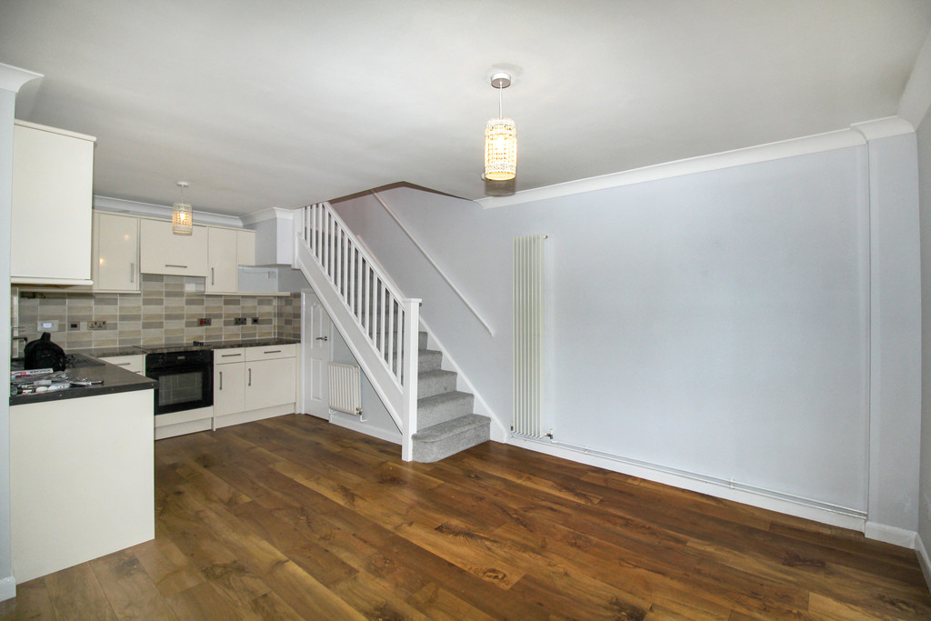 1 bed end of terrace house to rent in Wordsworth Place, Horsham  - Property Image 3