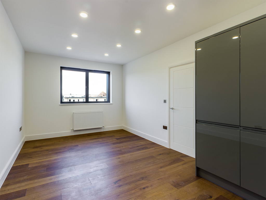 2 bed apartment to rent in Harrington House, Brighton Road, Horsham  - Property Image 4