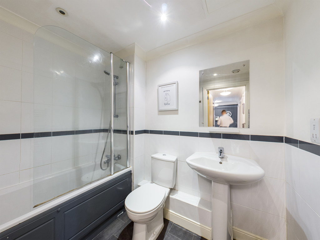 1 bed apartment to rent in Kings Gate, Horsham, RH12  - Property Image 5