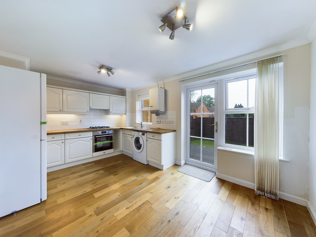 2 bed semi-detached house to rent in Milborne Road, Maidenbower, RH10  - Property Image 4