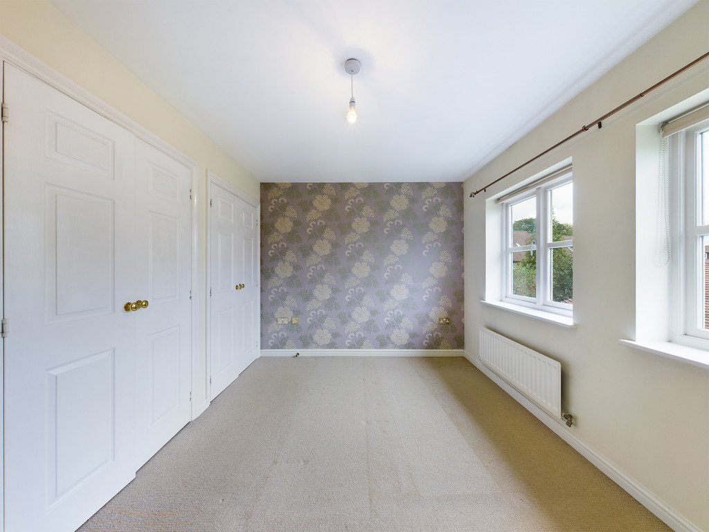 5 bed terraced house to rent in Barnes Wallis Avenue, Christs Hospital, RH13  - Property Image 5