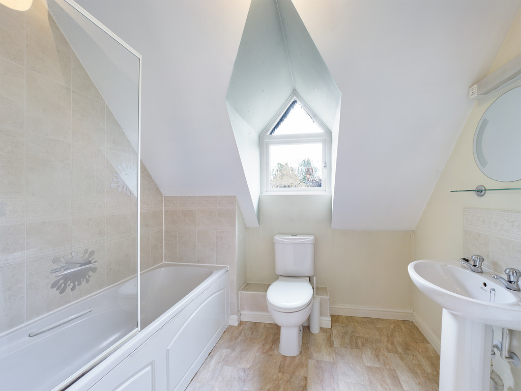 5 bed terraced house to rent in Barnes Wallis Avenue, Christs Hospital, RH13  - Property Image 9