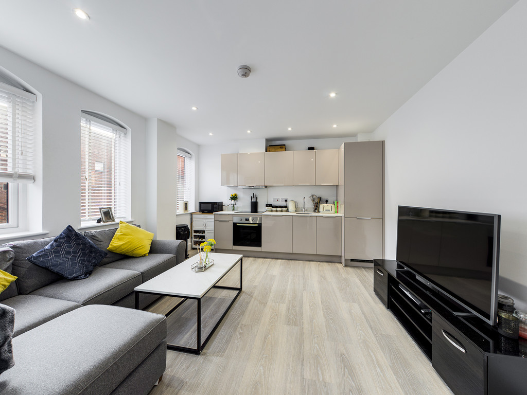 1 bed apartment to rent in North Street, Horsham, RH12  - Property Image 2