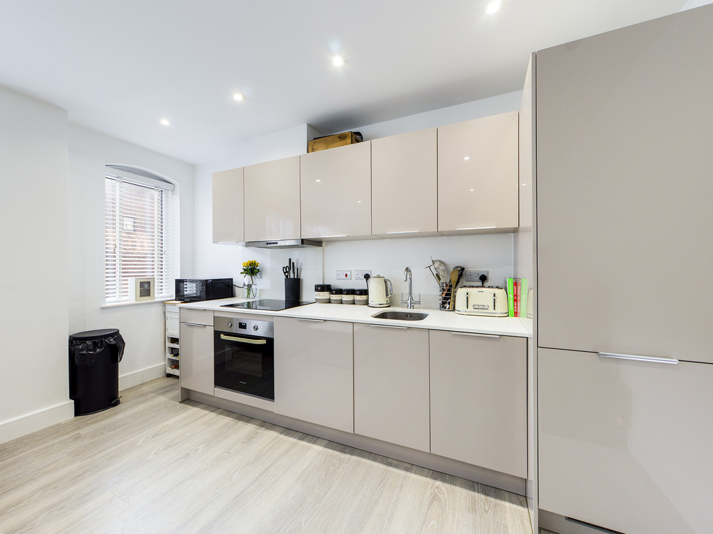 1 bed apartment to rent in North Street, Horsham, RH12  - Property Image 3