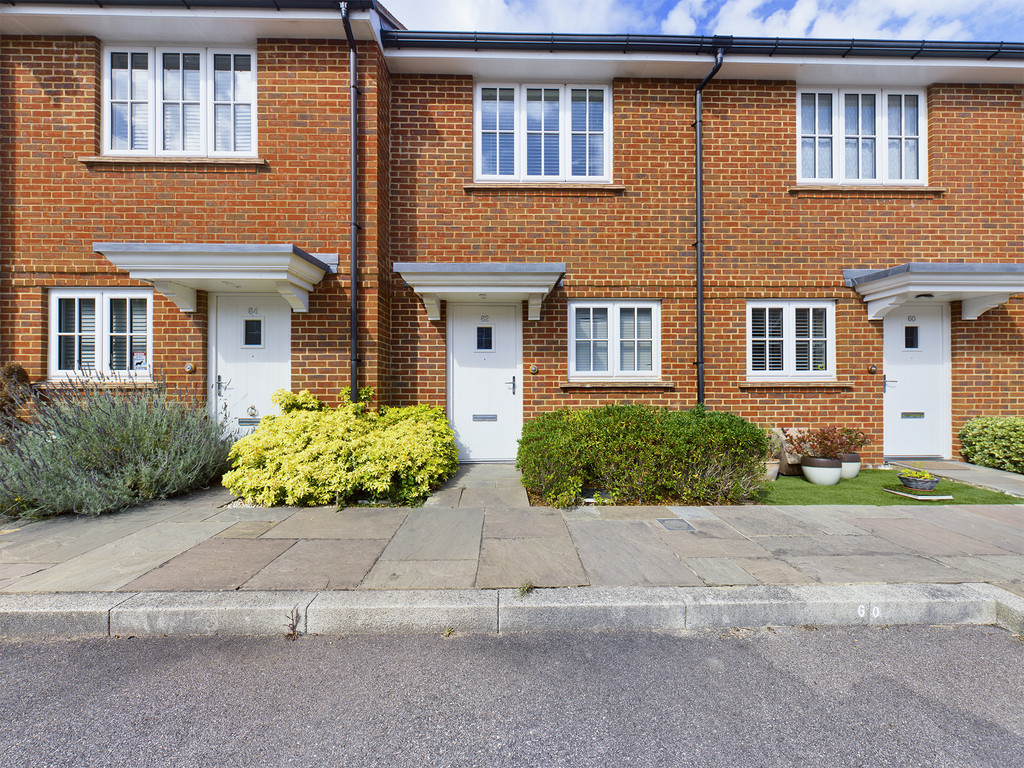 2 bed terraced house to rent in Longhurst Avenue, Horsham, RH12 - Property Image 1