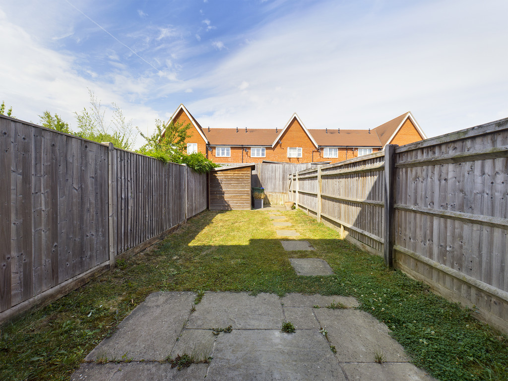 2 bed terraced house to rent in Longhurst Avenue, Horsham, RH12  - Property Image 4