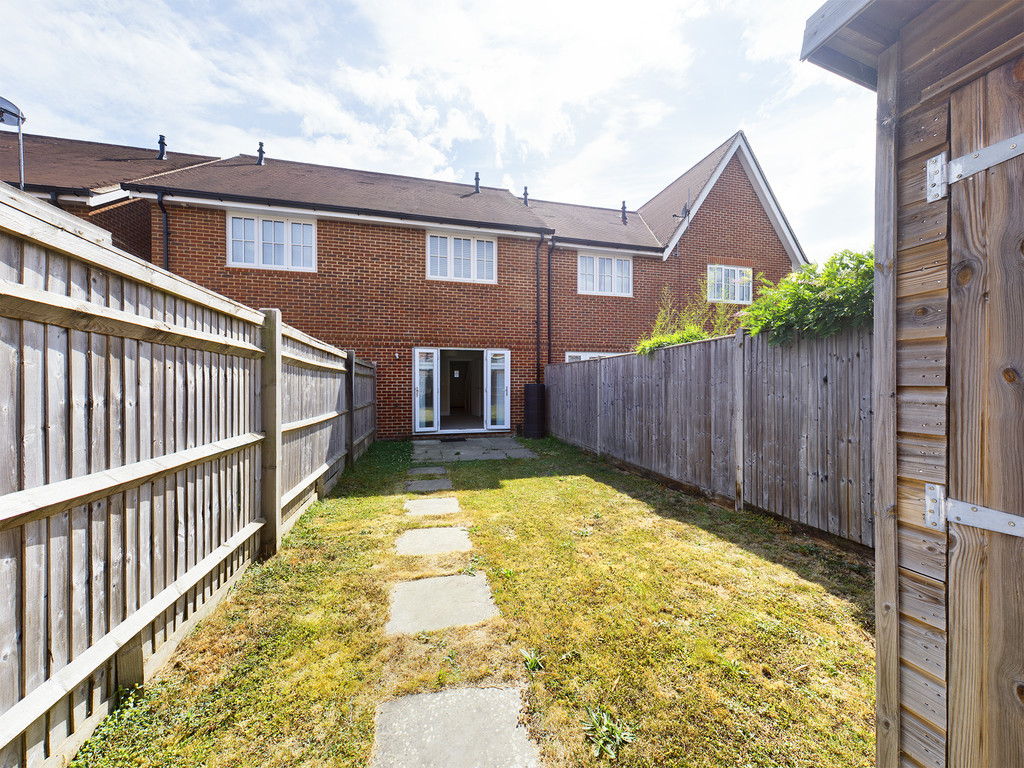 2 bed terraced house to rent in Longhurst Avenue, Horsham, RH12  - Property Image 9