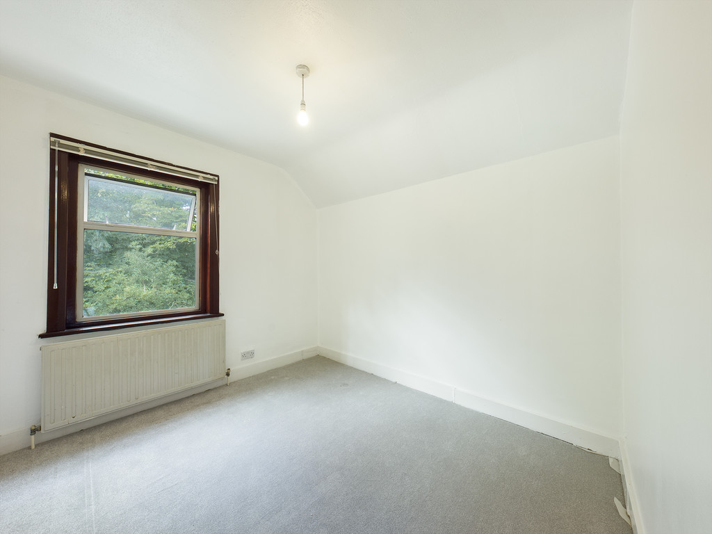 3 bed semi-detached house to rent in Madeira Avenue, Horsham, RH12  - Property Image 7
