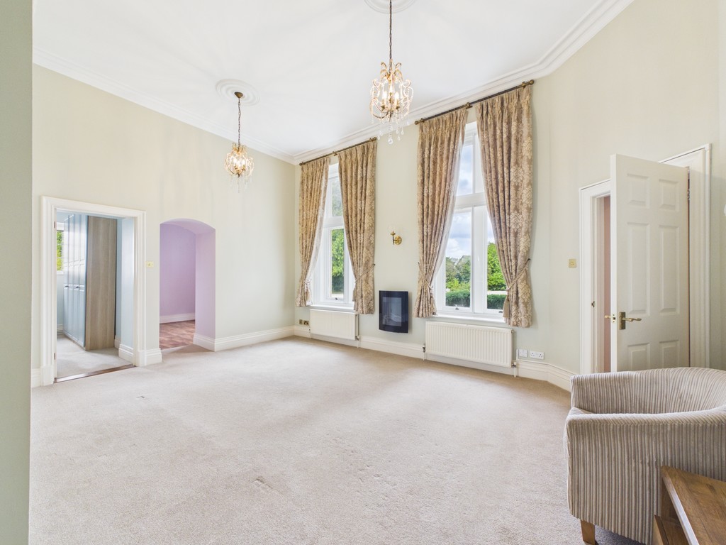 2 bed apartment to rent in Forest Road, Colgate  - Property Image 3