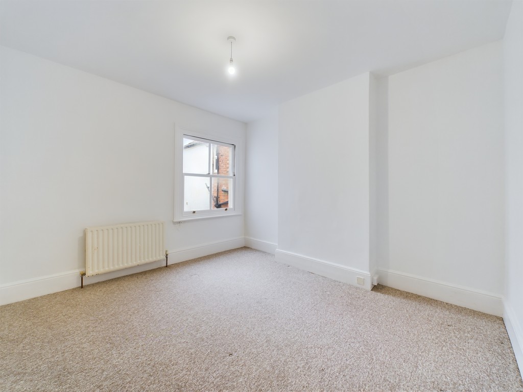 2 bed ground floor flat to rent in Ground Floor Flat, 168 Freshfield Road  - Property Image 3