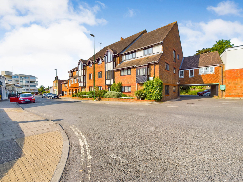 1 bed apartment to rent in Jasmine Court, Horsham, RH12  - Property Image 13