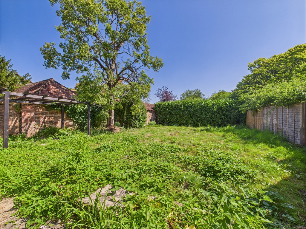 2 bed barn conversion to rent in Ghyll Cottage, Rusper  - Property Image 16