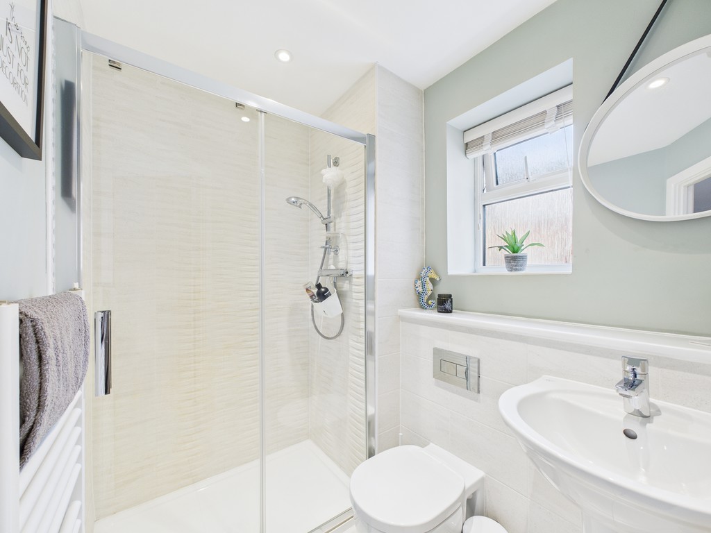 5 bed detached house to rent in Ellis Road, Broadbridge Heath - Property Image 15