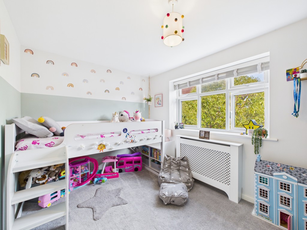 5 bed detached house to rent in Ellis Road, Broadbridge Heath - Property Image 17