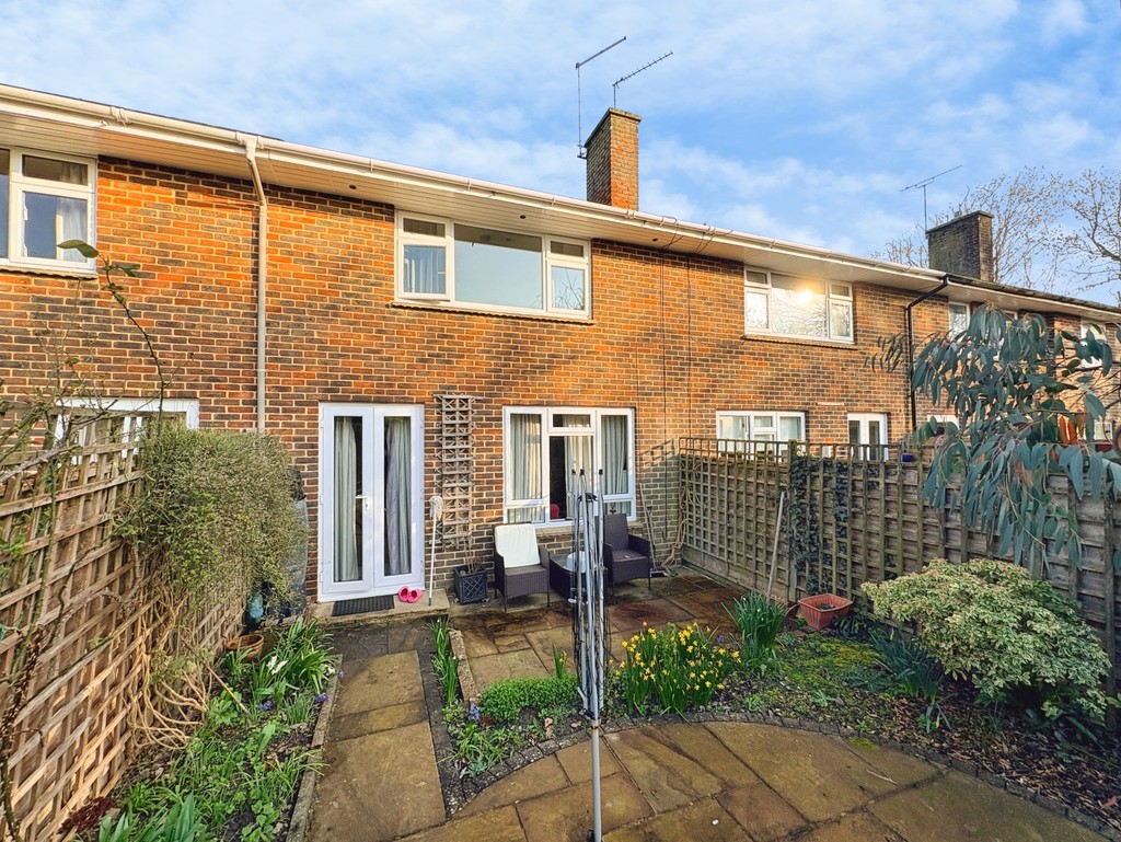 2 bed terraced house to rent in Ash Road, Southwater  - Property Image 12