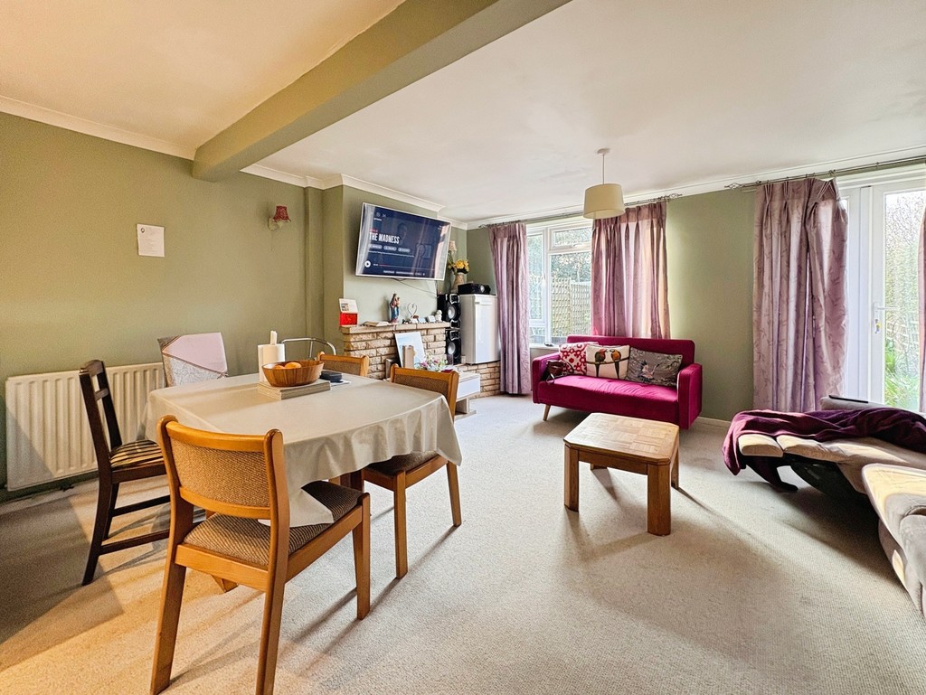 2 bed terraced house to rent in Ash Road, Southwater  - Property Image 3