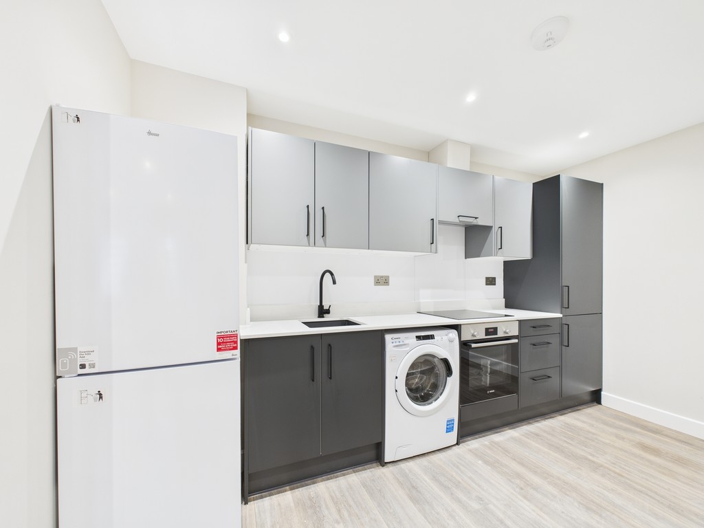 1 bed apartment to rent in London Road, Burgess Hill  - Property Image 2