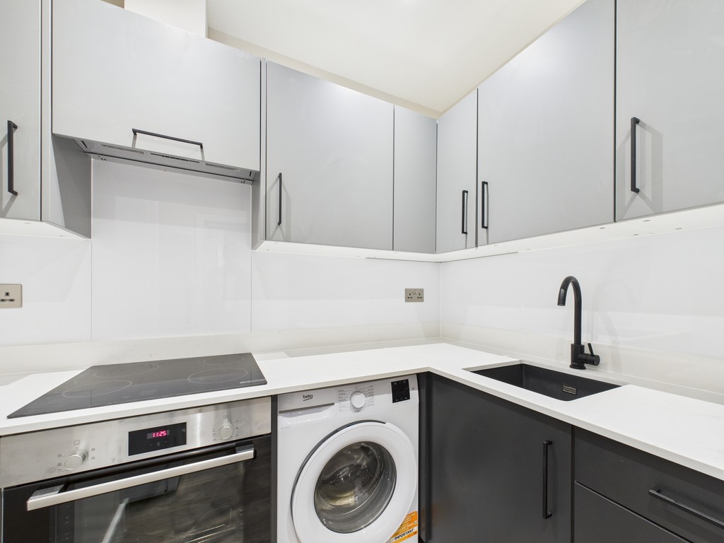 1 bed apartment to rent in London Road, Burgess Hill - Property Image 1