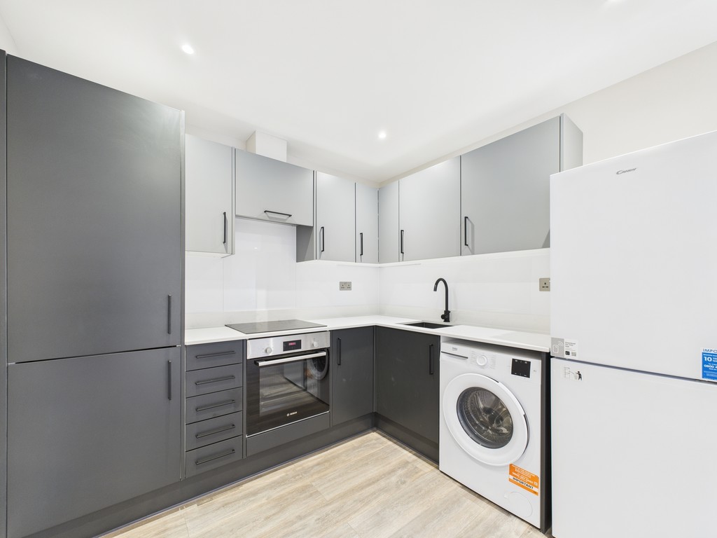 1 bed apartment to rent in London Road, Burgess Hill  - Property Image 1