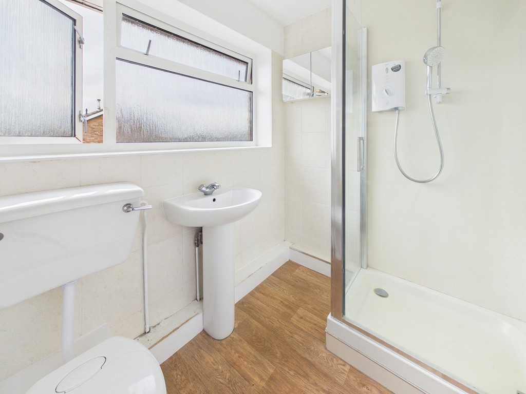 3 bed terraced house to rent in Rusper Road, Horsham  - Property Image 6