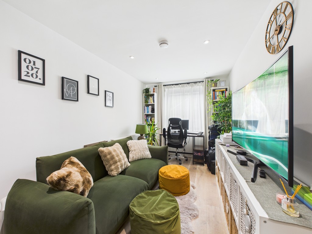 1 bed apartment to rent in North Street, Horsham, RH13  - Property Image 4