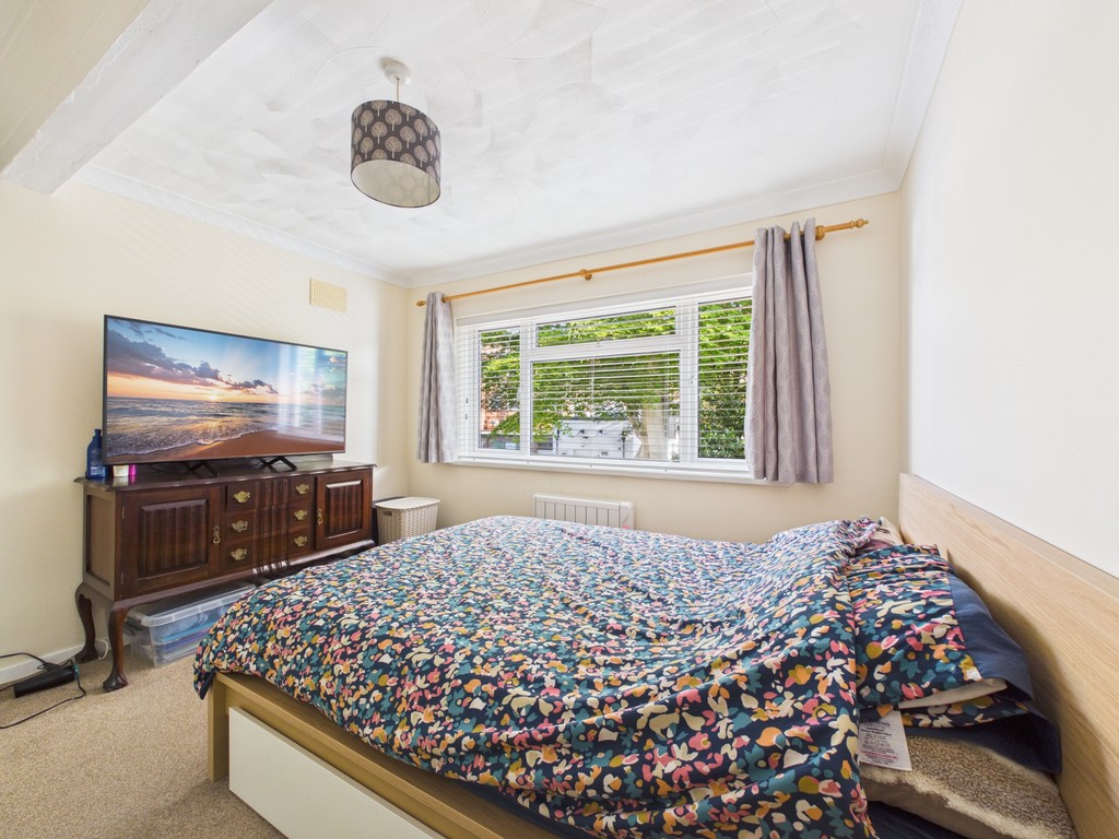 1 bed flat to rent in Bruce Avenue, Worthing  - Property Image 5
