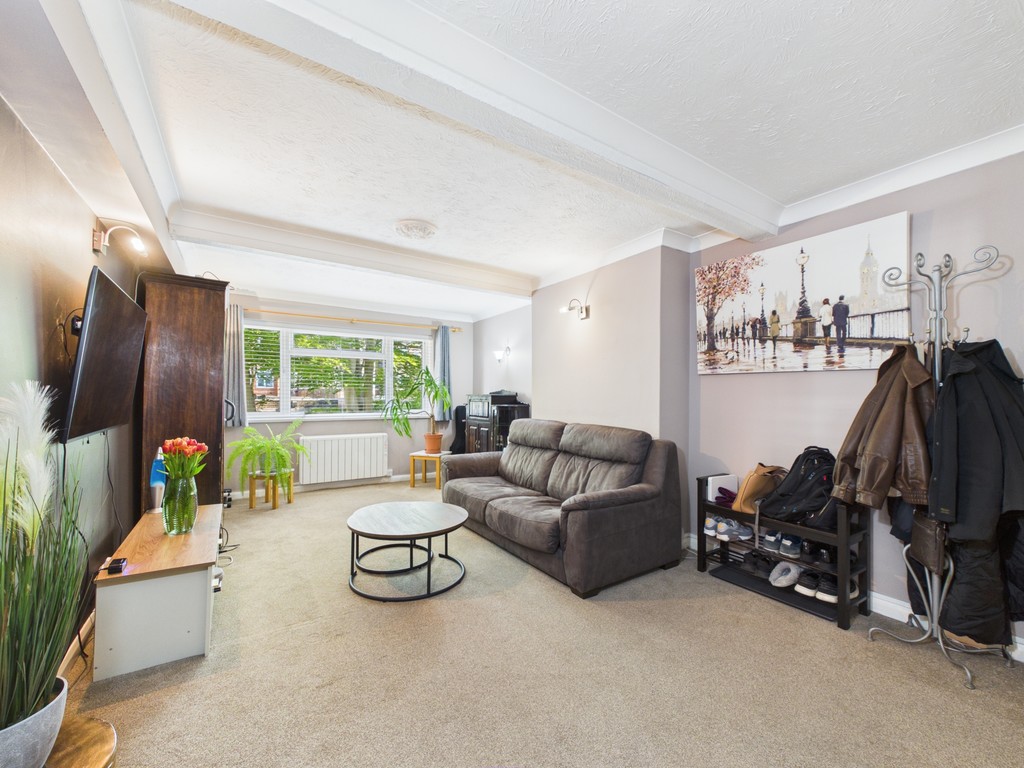 1 bed flat to rent in Bruce Avenue, Worthing  - Property Image 3