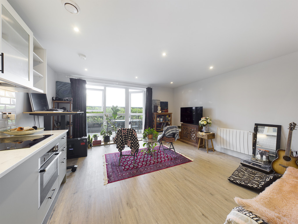 Studio flat to rent in The Paperyard, Horsham  - Property Image 2