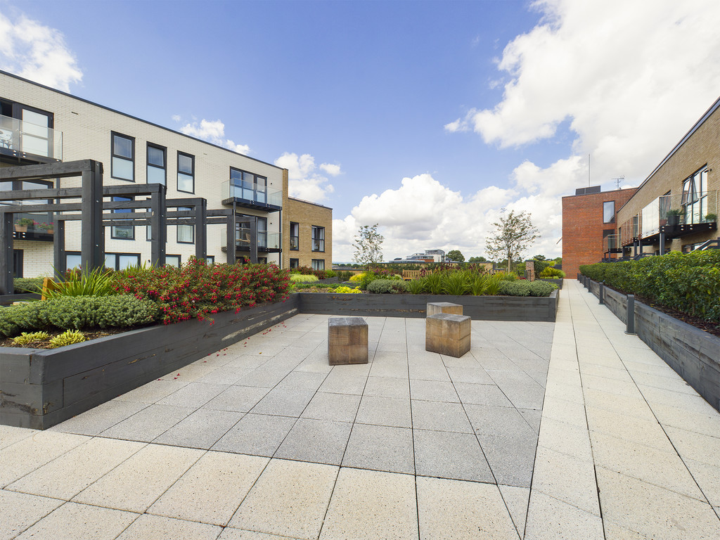 Studio flat to rent in The Paperyard, Horsham  - Property Image 9