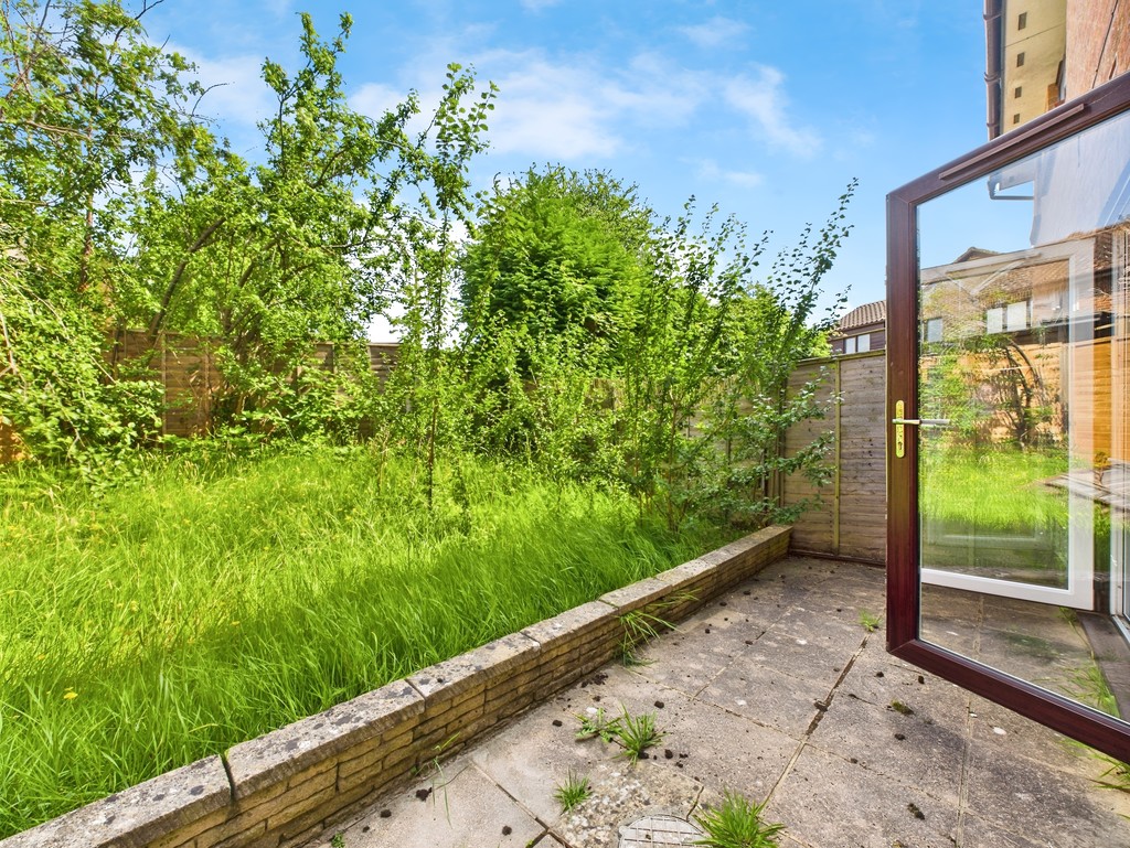 1 bed apartment to rent in Charrington Way, Broadbridge Heath  - Property Image 10