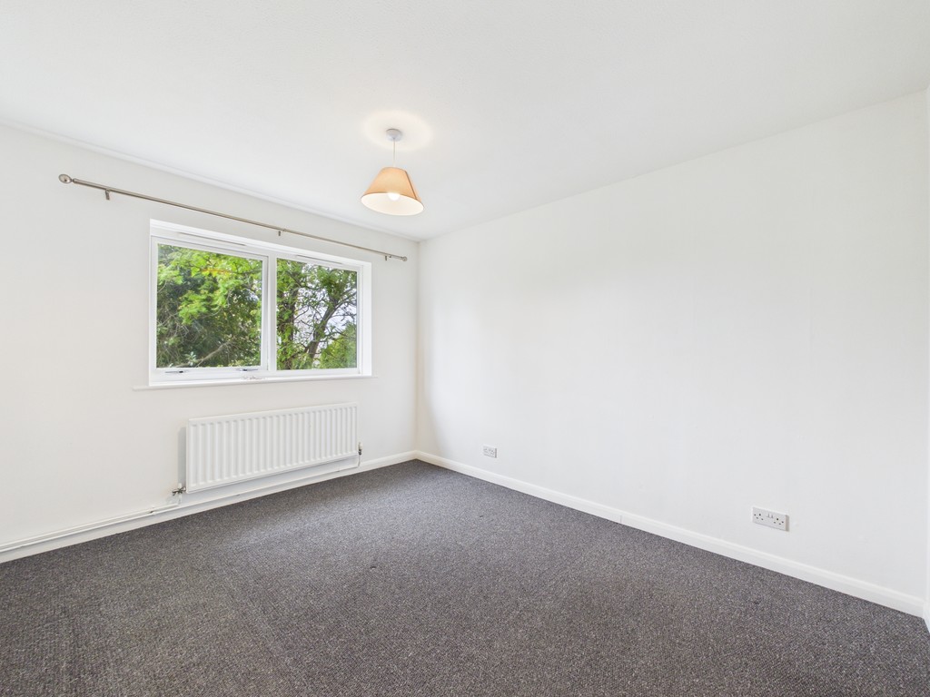 2 bed flat to rent in Laurel Walk, Horsham  - Property Image 6
