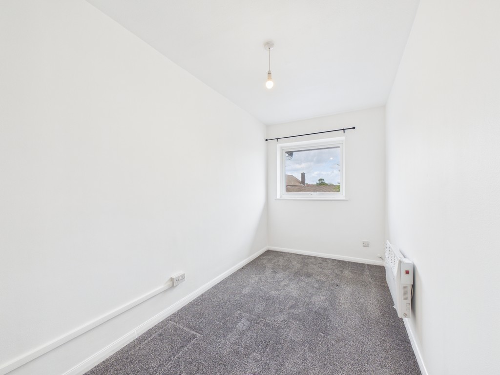 2 bed maisonette to rent in Fitzalan Road, Horsham  - Property Image 5