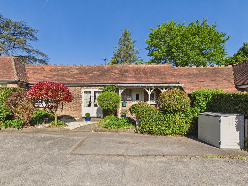 1 bed terraced bungalow to rent in Dairymans Cottages  - Property Image 12