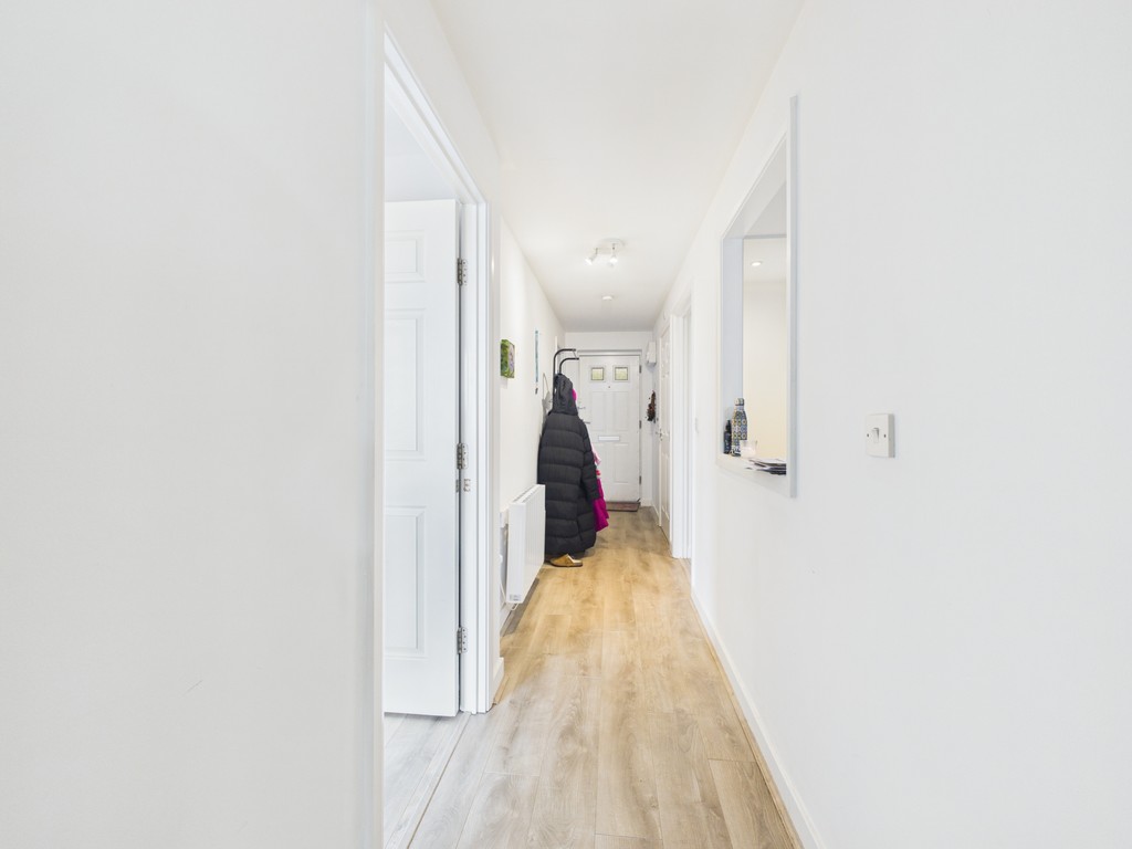 2 bed apartment to rent in Lower Tanbridge Way, Horsham  - Property Image 10