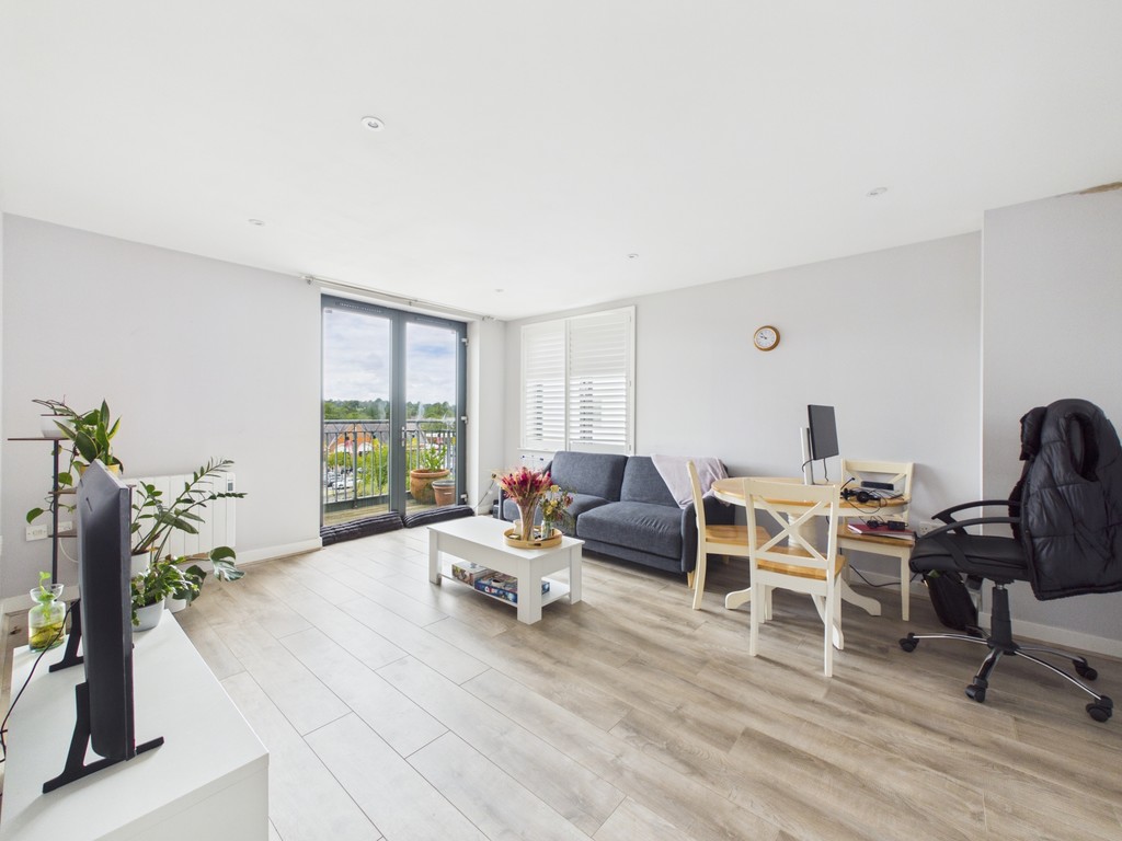 2 bed apartment to rent in Lower Tanbridge Way, Horsham  - Property Image 12