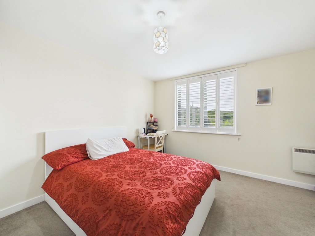 2 bed apartment to rent in Lower Tanbridge Way, Horsham  - Property Image 8