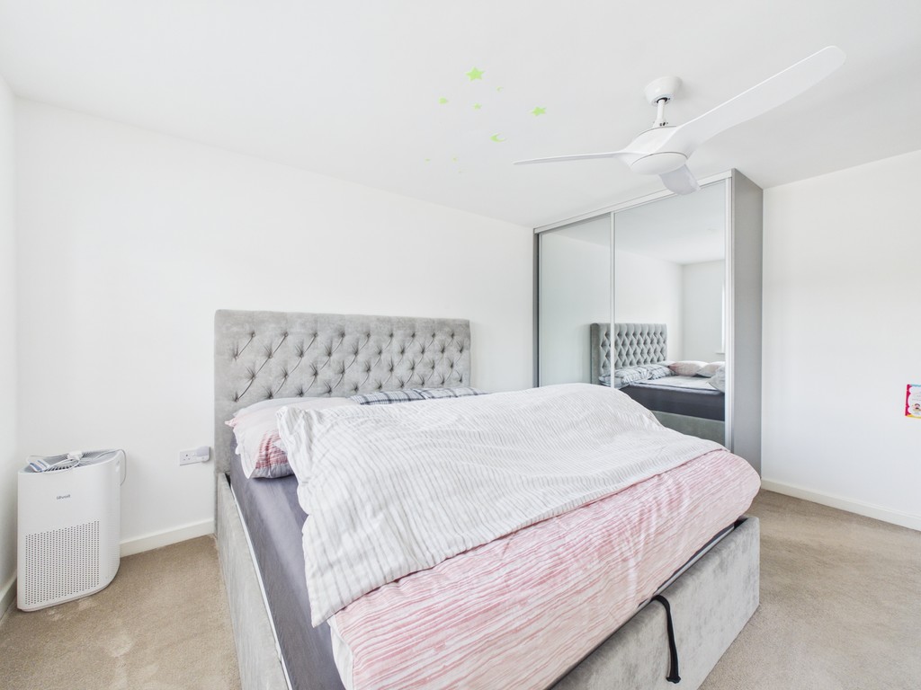 4 bed detached house to rent in Rookfield Road, Faygate  - Property Image 11
