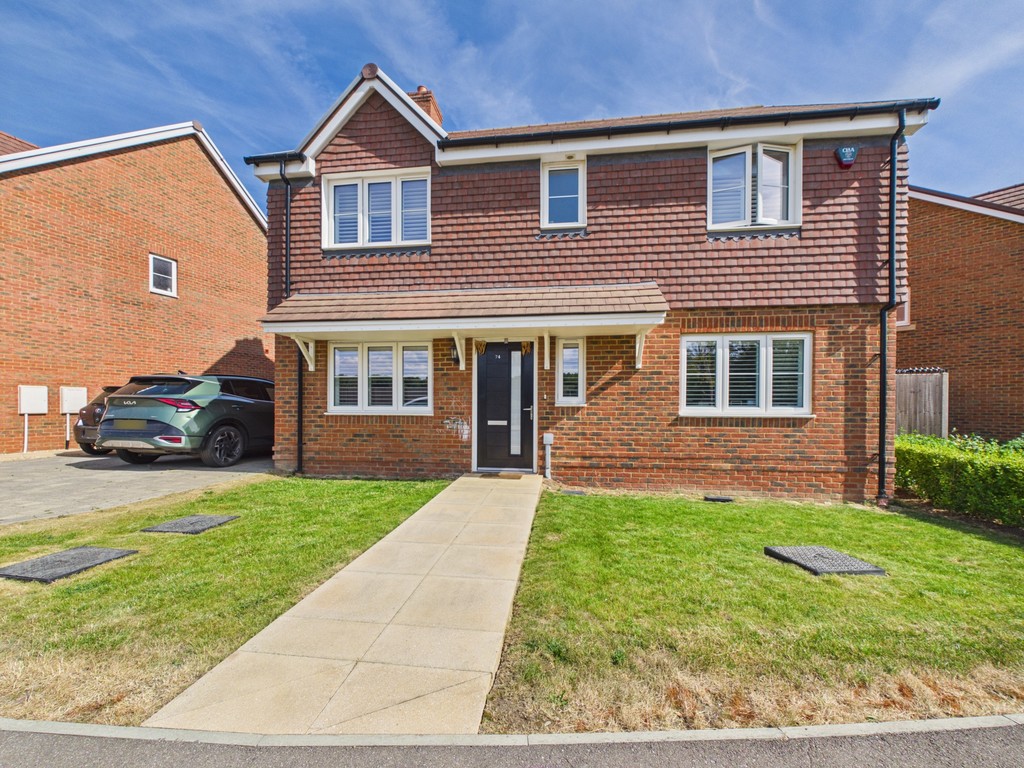 4 bed detached house to rent in Rookfield Road, Faygate  - Property Image 1